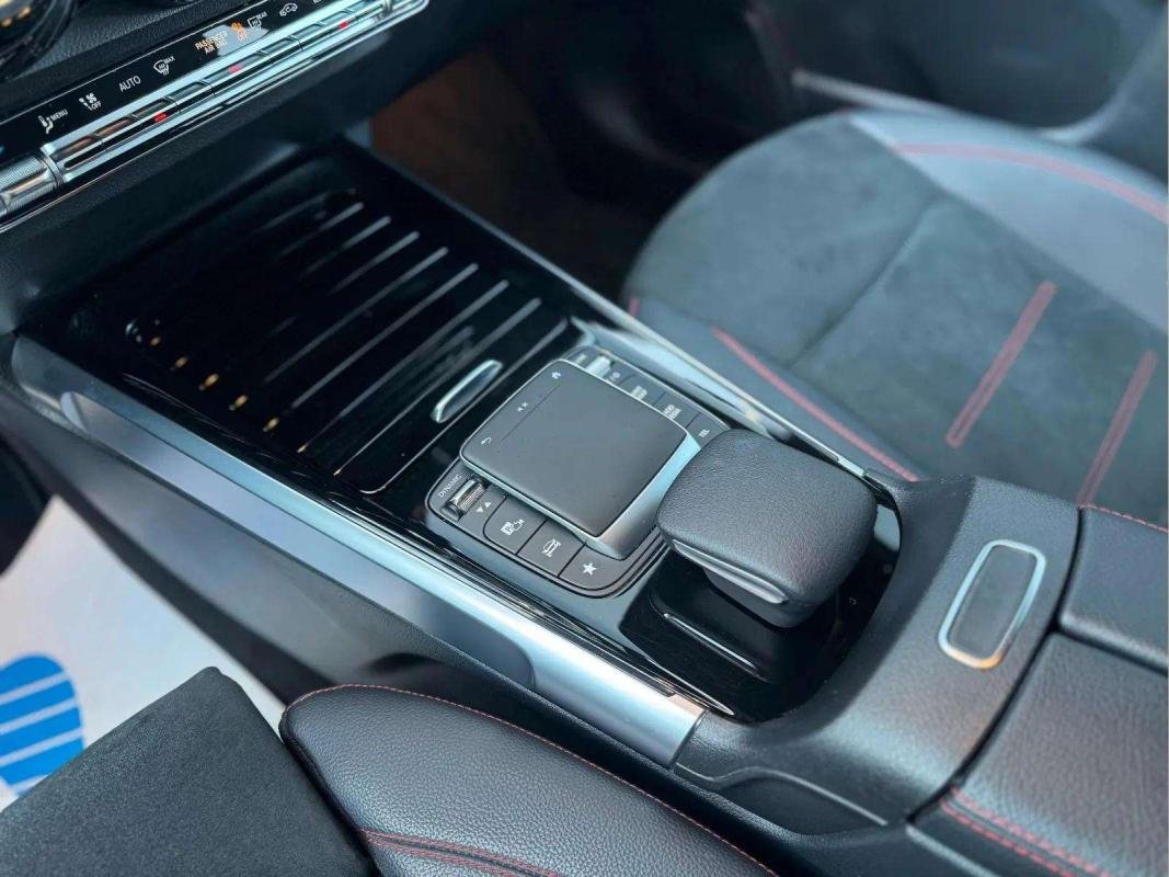 Mercedes GLB - Photo 13