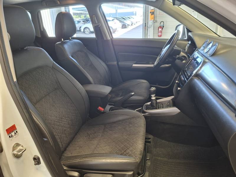 Suzuki Vitara - Photo 14
