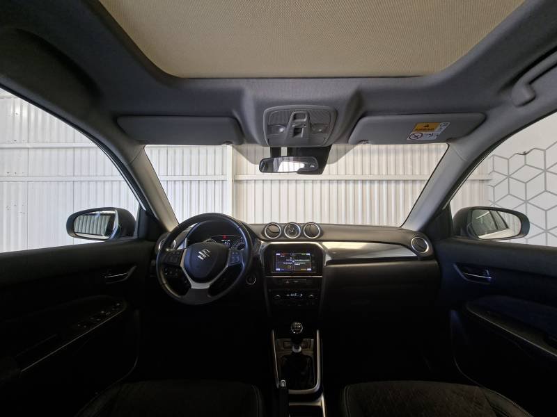 Suzuki Vitara - Photo 25
