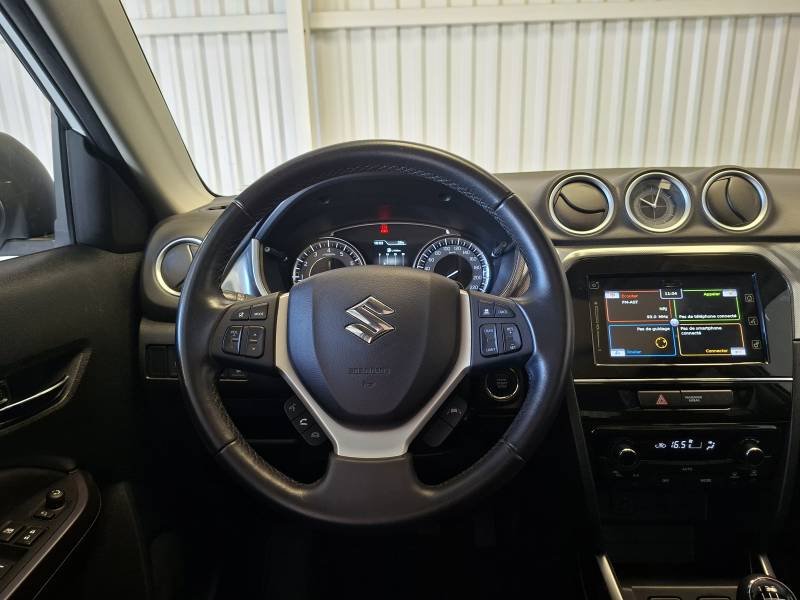 Suzuki Vitara - Photo 26