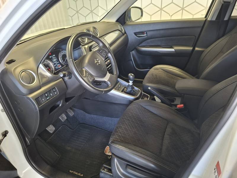 Suzuki Vitara - Photo 9