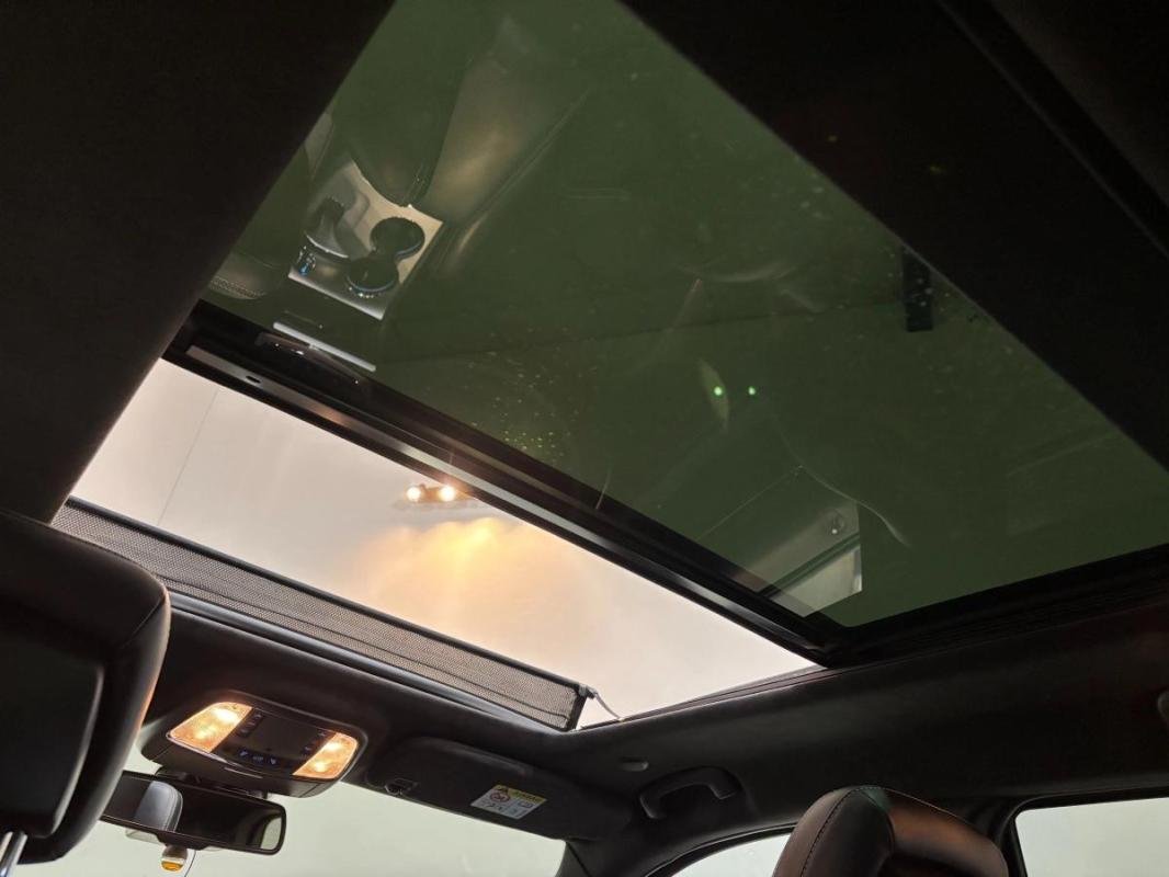 Jeep Grand Cherokee - Photo 20