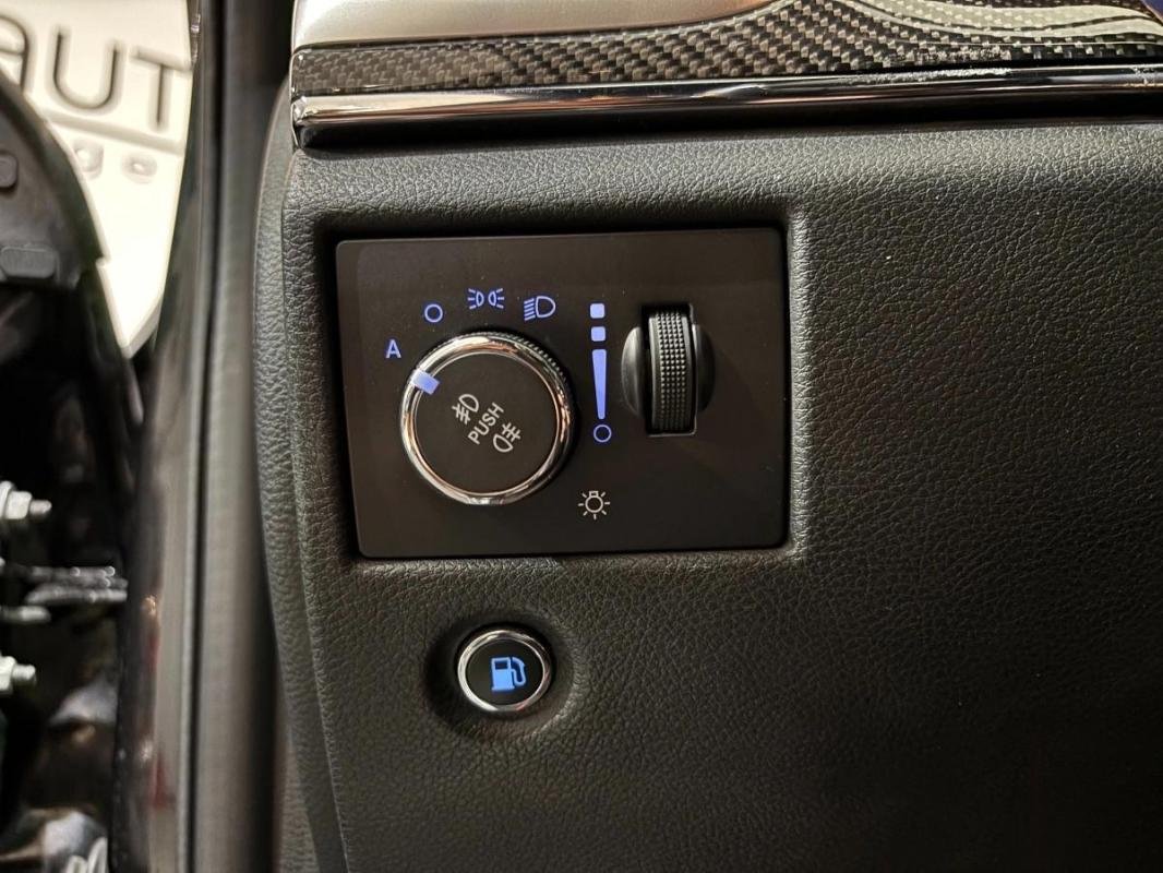 Jeep Grand Cherokee - Photo 21