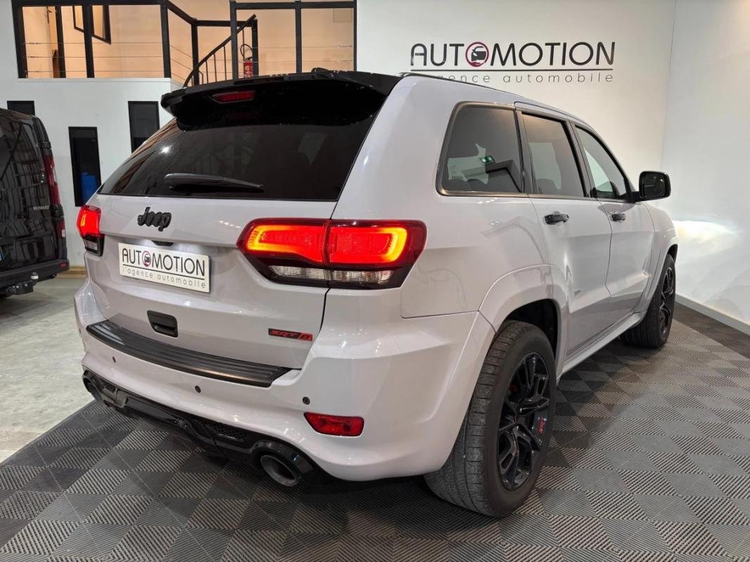 Jeep Grand Cherokee - Photo 5