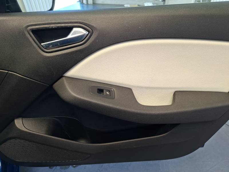 Renault Clio - Photo 27