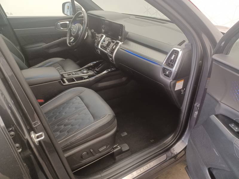 Kia Sorento - Photo 14
