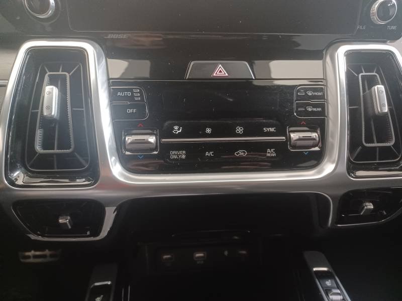 Kia Sorento - Photo 31