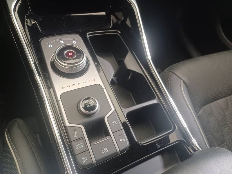 Kia Sorento - Photo 33