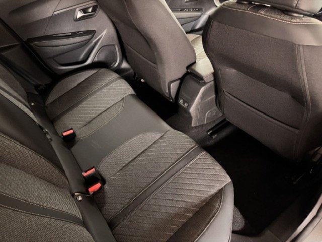 Peugeot 208 - Photo 9
