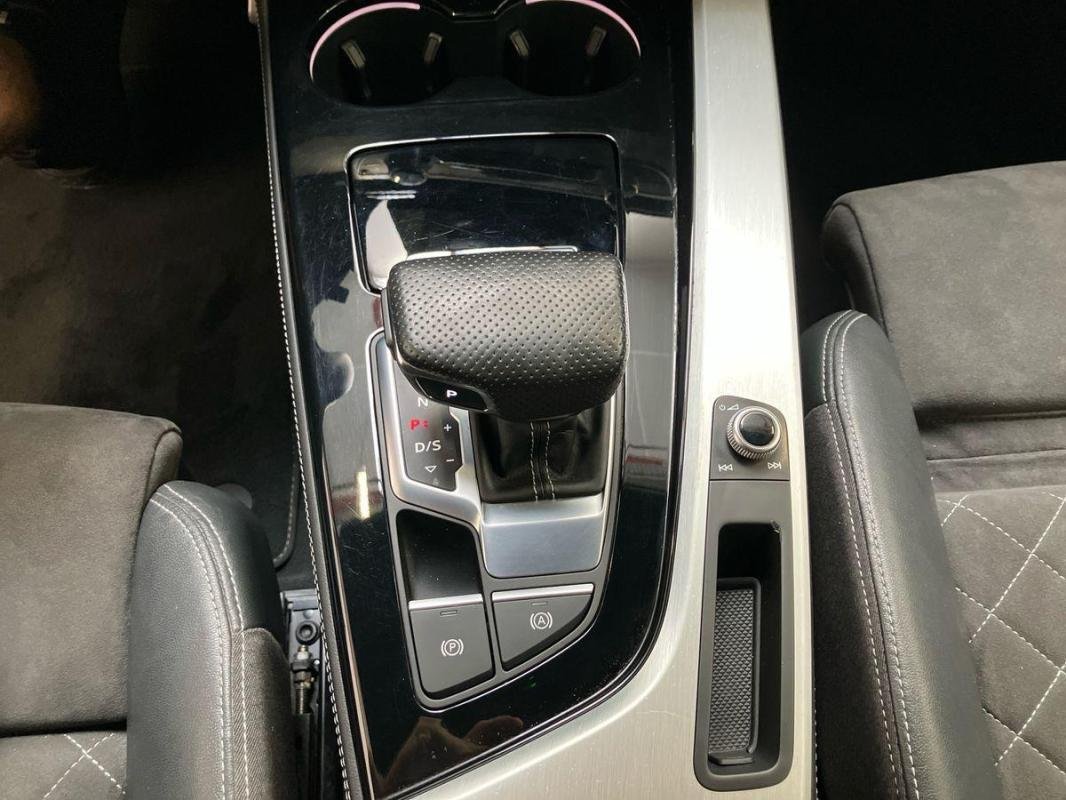 Audi A4 - Photo 11