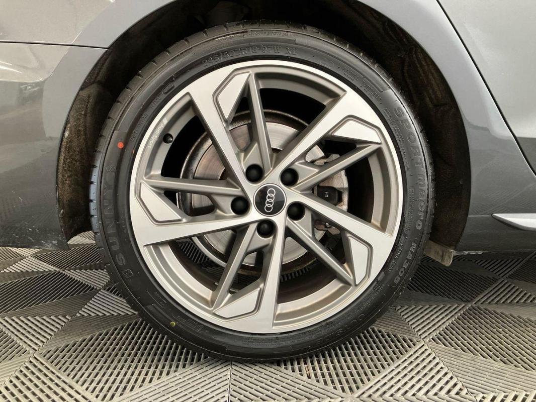 Audi A4 - Photo 28