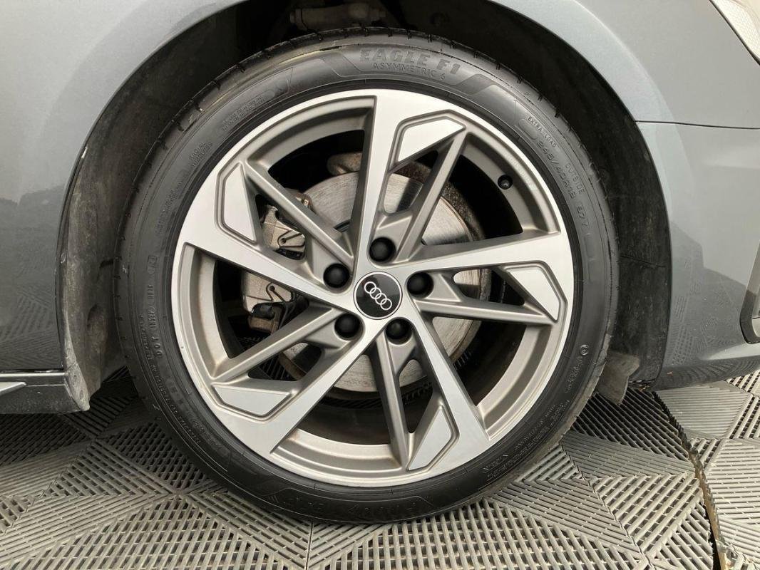 Audi A4 - Photo 29