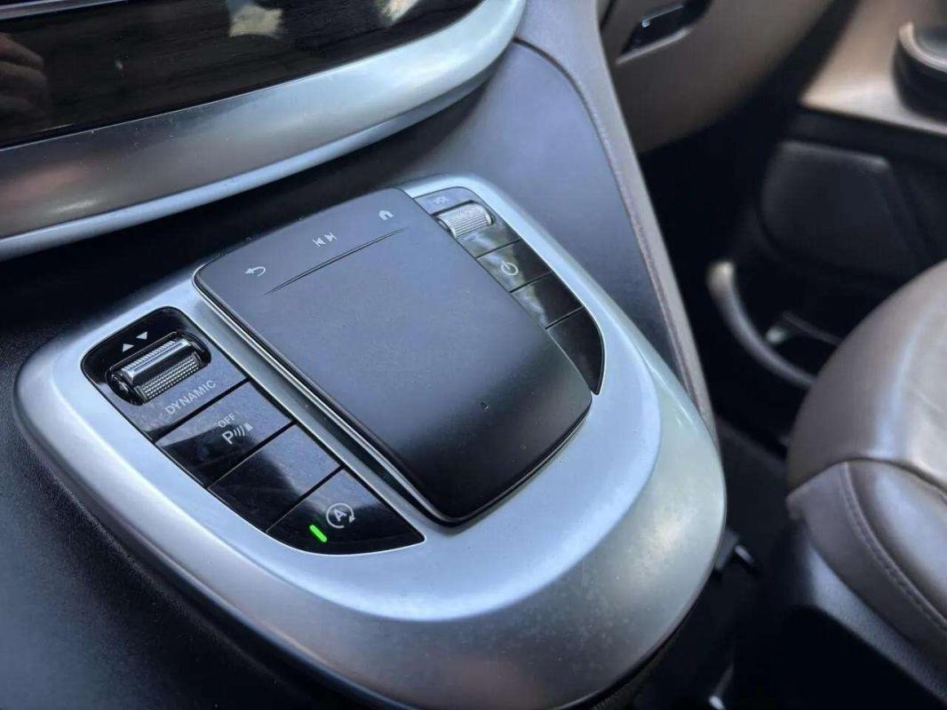 Mercedes Classe V - Photo 11