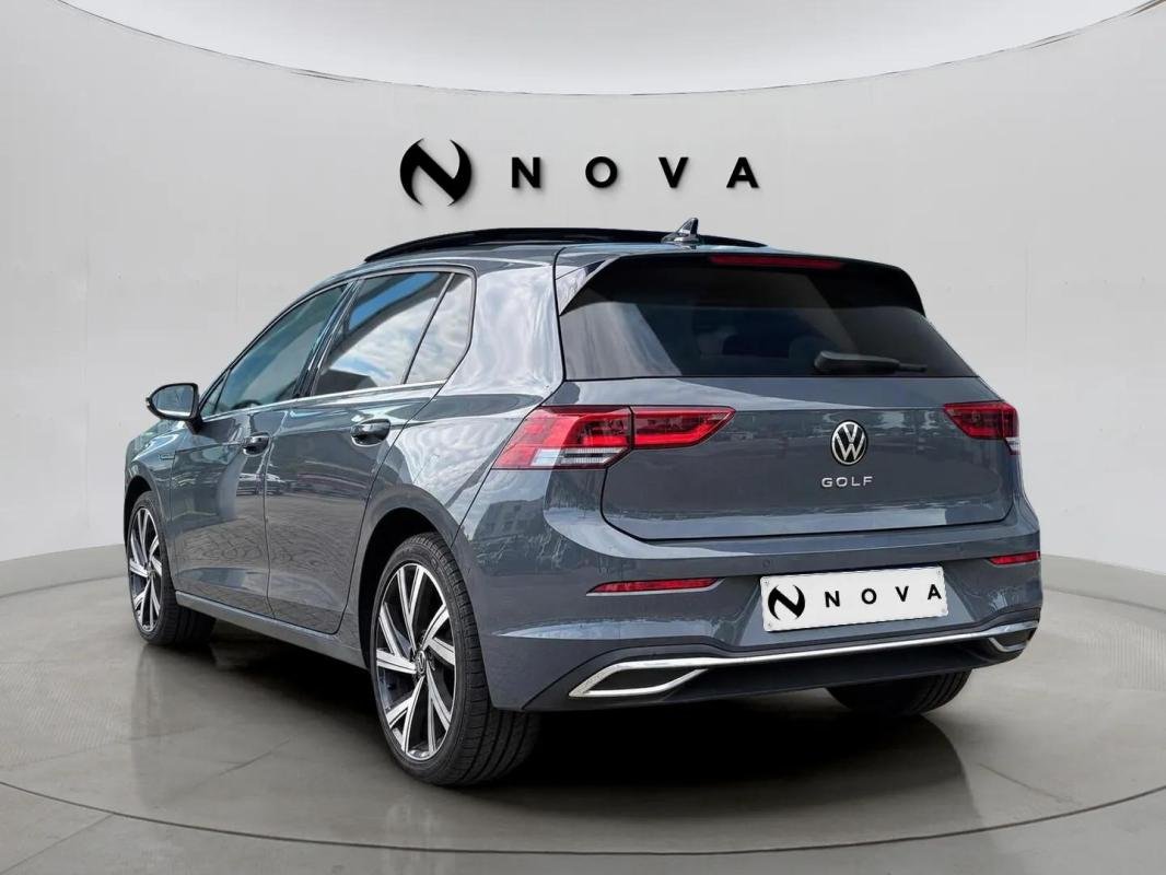 Volkswagen Golf - Photo 2