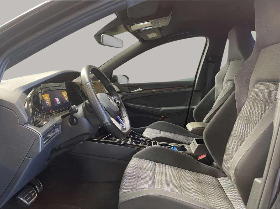 Volkswagen Golf - Photo 11