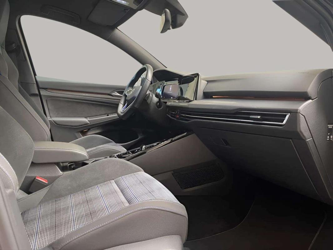 Volkswagen Golf - Photo 10