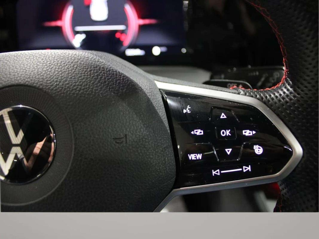 Volkswagen Golf - Photo 11