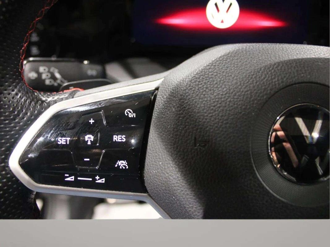 Volkswagen Golf - Photo 8