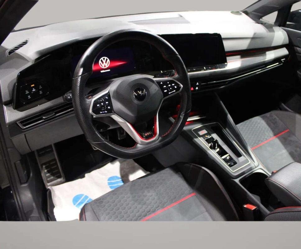Volkswagen Golf - Photo 9