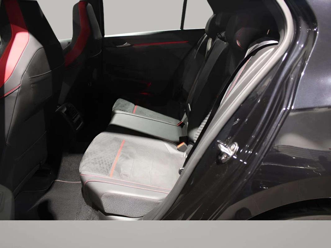Volkswagen Golf - Photo 10