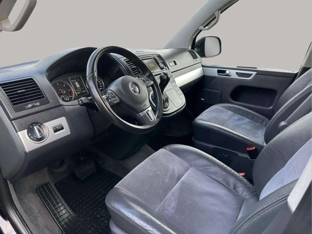 Volkswagen Multivan - Photo 7