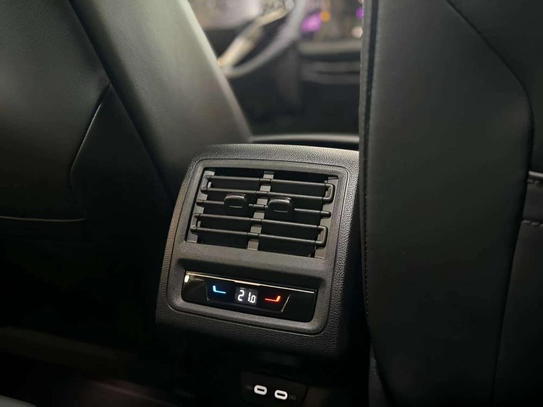 Volkswagen Golf - Photo 11