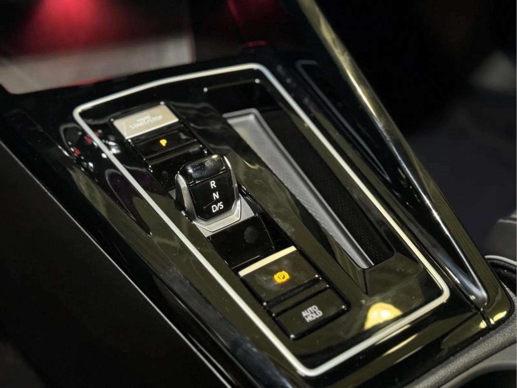 Volkswagen Golf - Photo 8