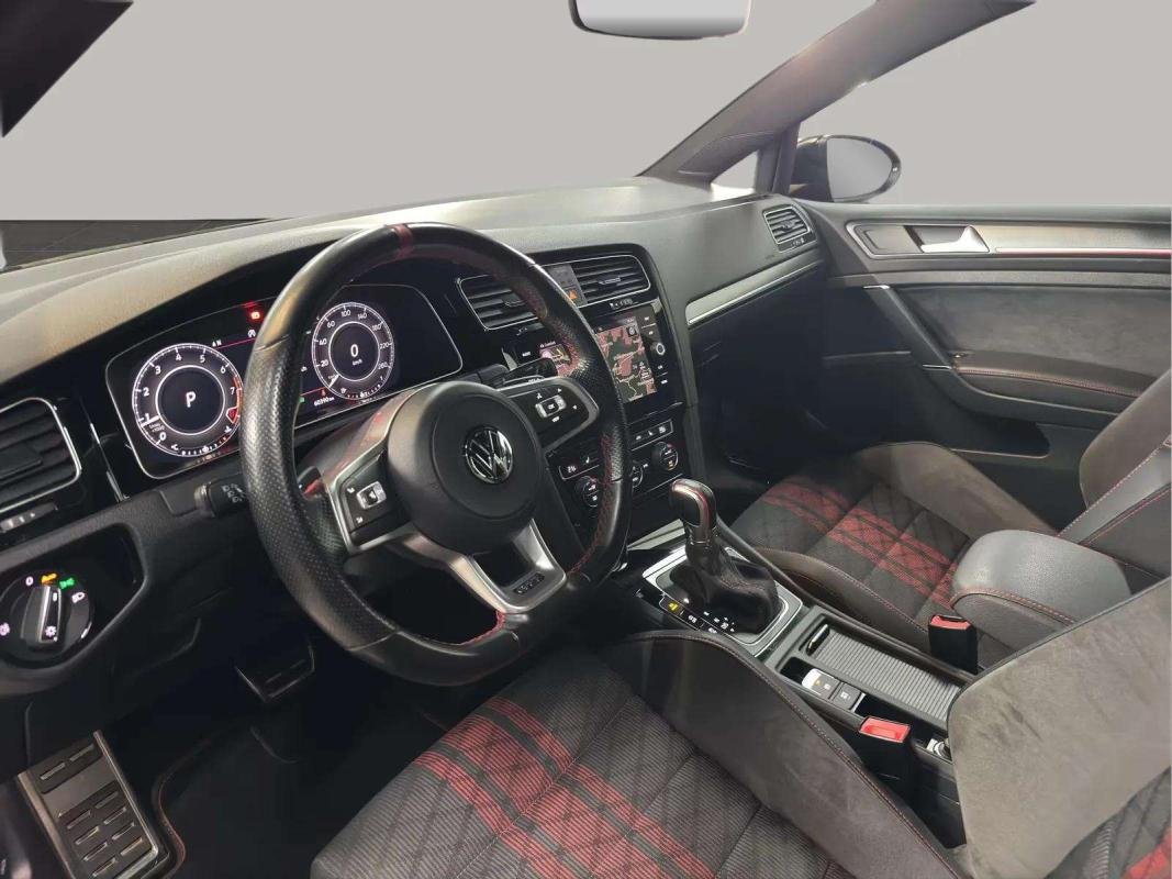 Volkswagen Golf - Photo 11
