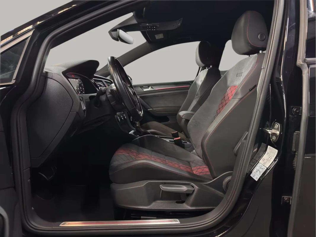 Volkswagen Golf - Photo 10
