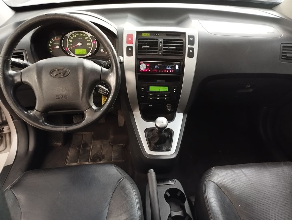 Hyundai Tucson - Photo 3