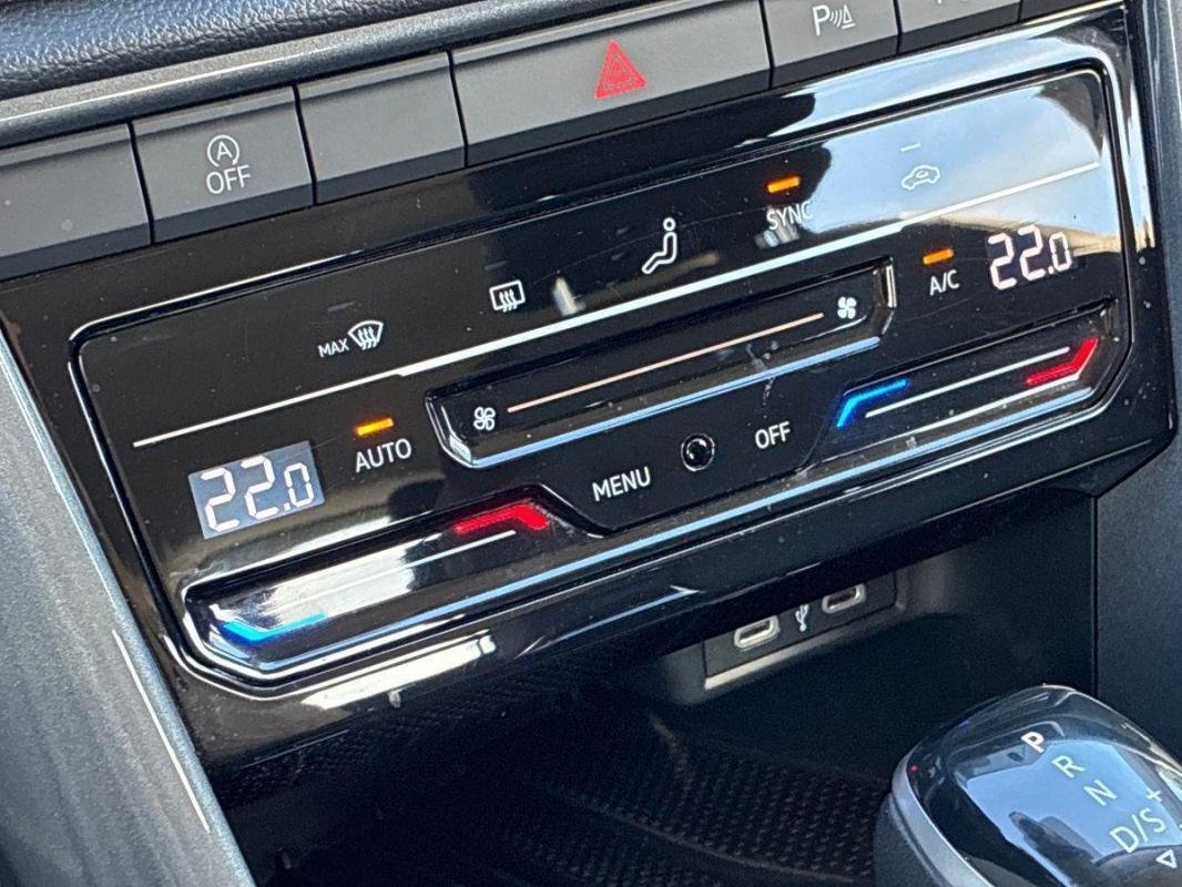 Volkswagen T-Roc - Photo 19