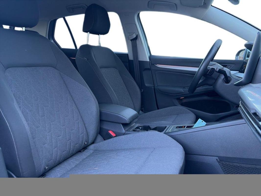 Volkswagen Golf - Photo 9
