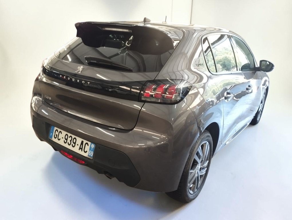 Peugeot 208 - Photo 2