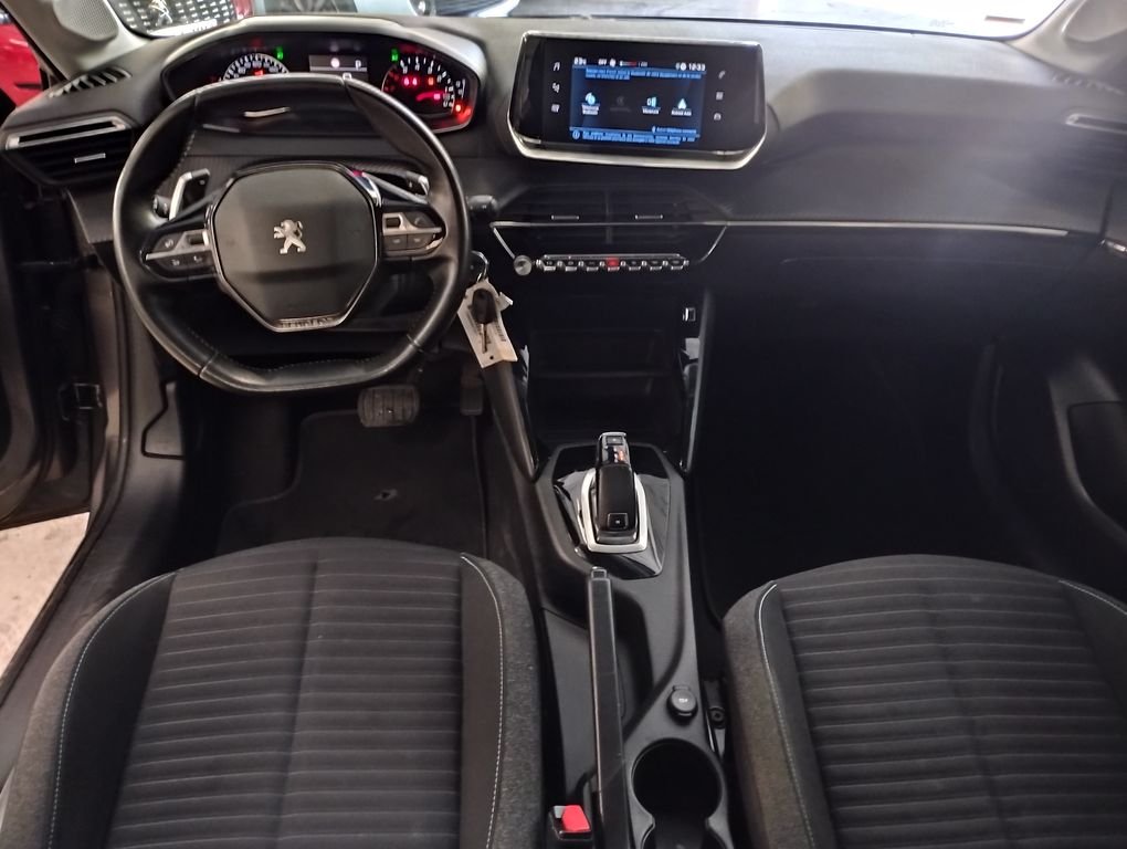 Peugeot 208 - Photo 3