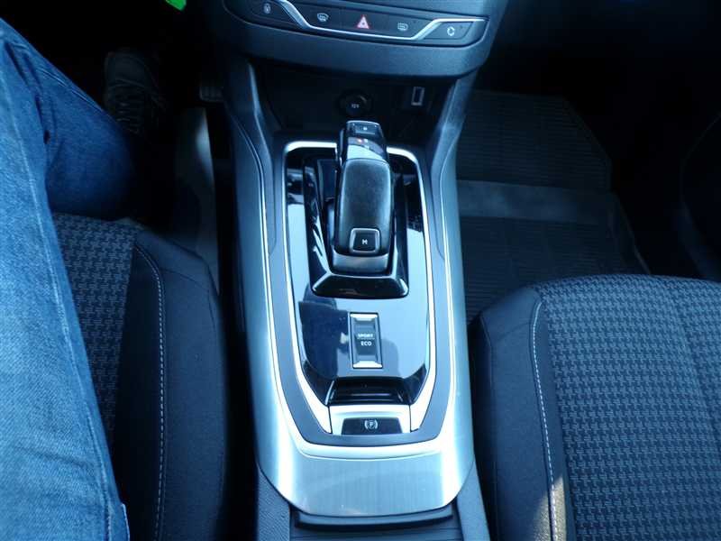 Peugeot 308 - Photo 12
