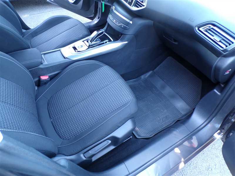 Peugeot 308 - Photo 18