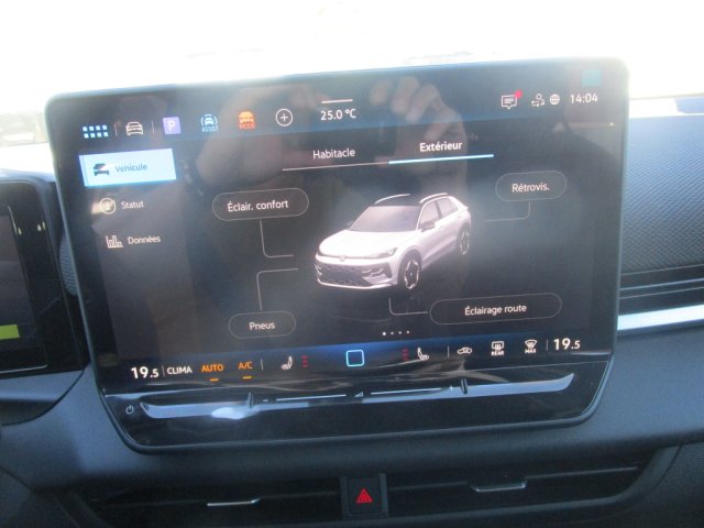 Volkswagen T-Roc - Photo 17