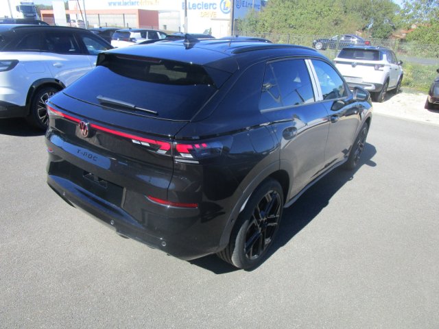 Volkswagen T-Roc - Photo 3