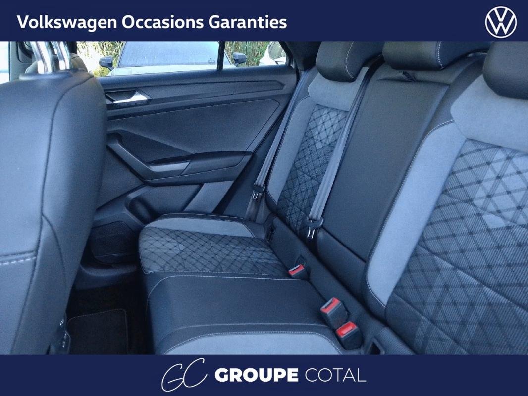 Volkswagen T-Roc - Photo 17