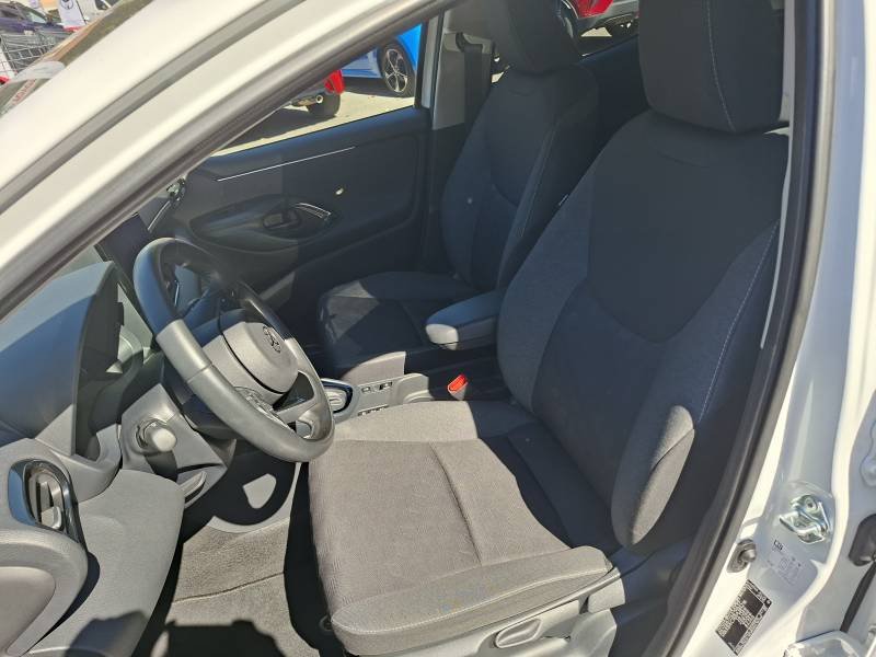 Toyota Yaris - Photo 12