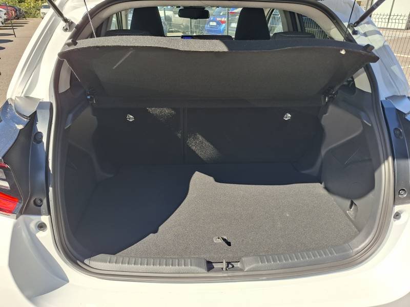 Toyota Yaris - Photo 8