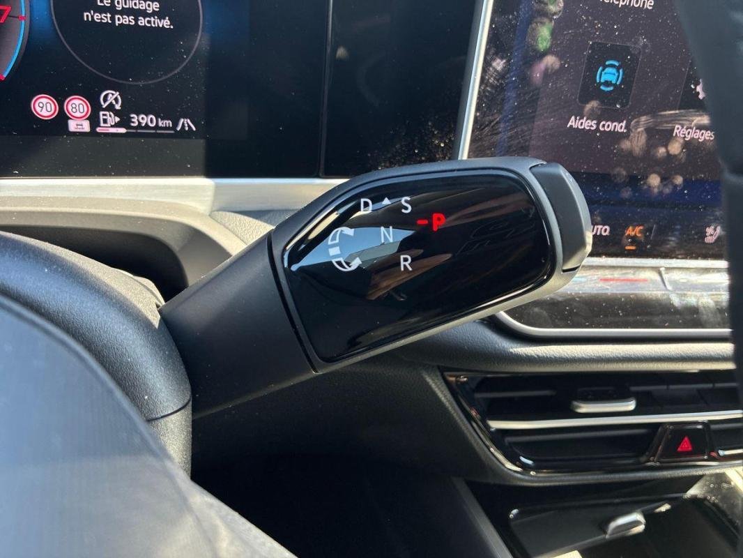 Volkswagen Passat - Photo 11