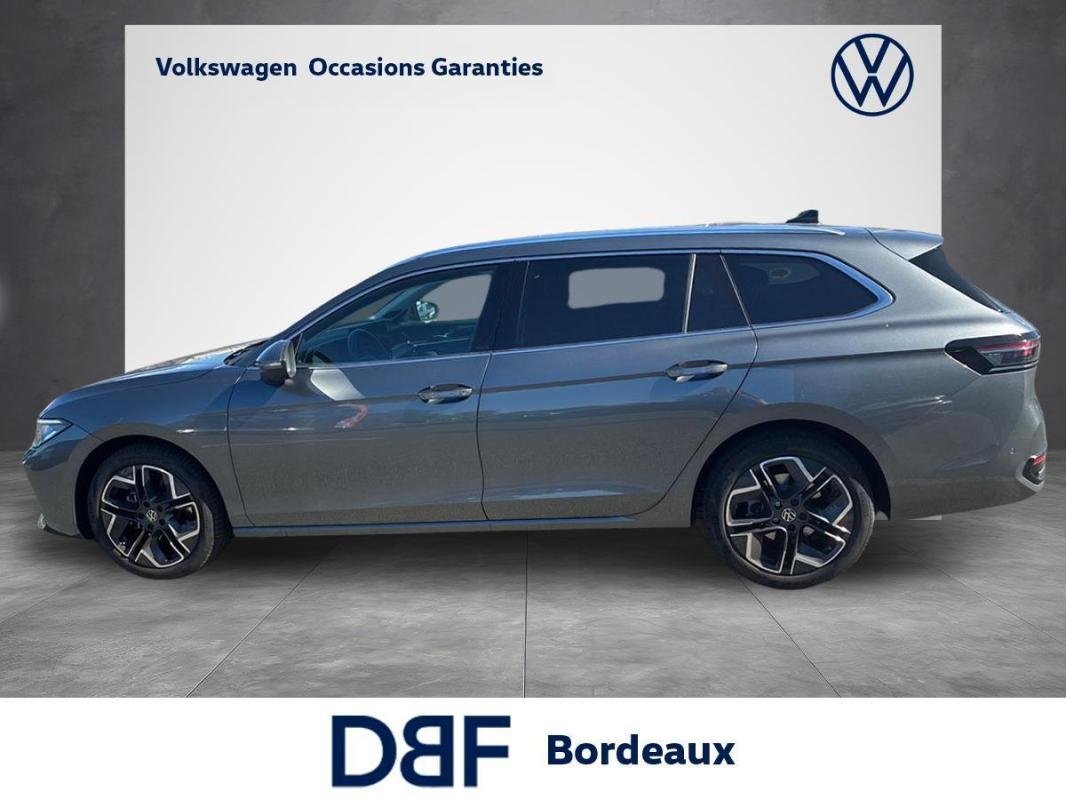 Volkswagen Passat - Photo 2