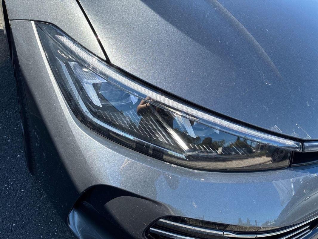 Volkswagen Passat - Photo 26