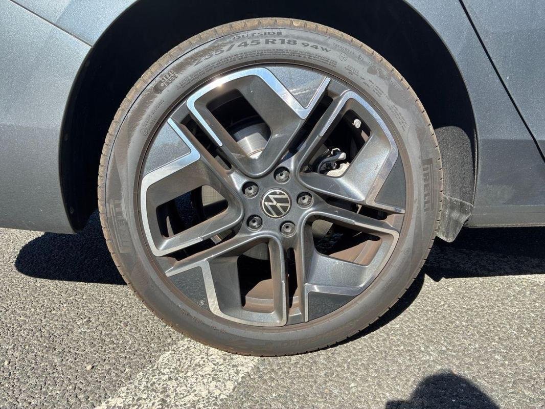 Volkswagen Passat - Photo 28