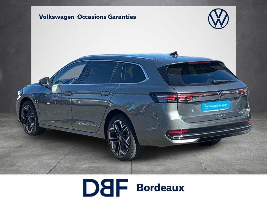 Volkswagen Passat - Photo 3