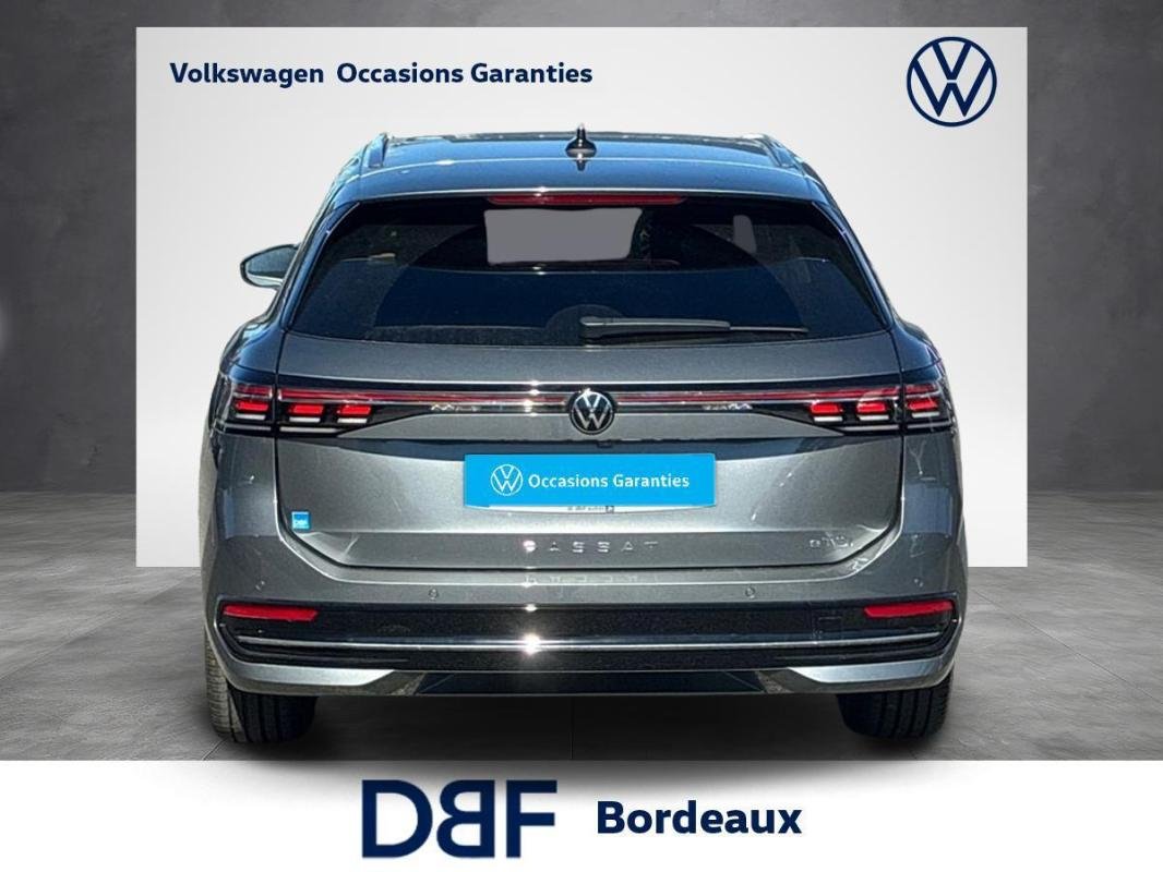 Volkswagen Passat - Photo 4