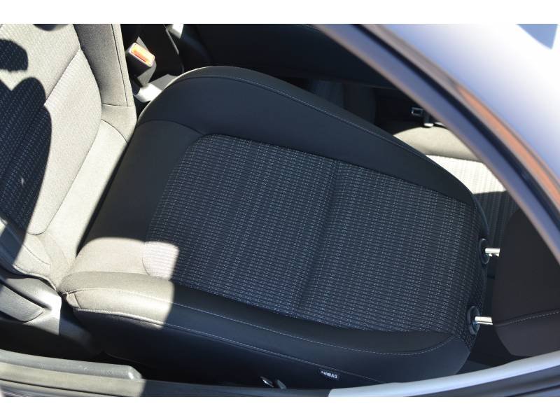 Kia Stonic - Photo 23