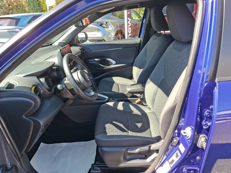Toyota Yaris - Photo 9