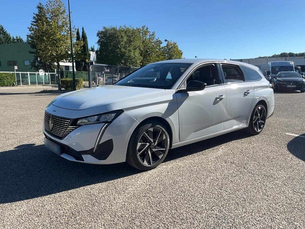 Peugeot 308 SW - Photo 1
